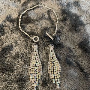 💚 Silver Crystal Rhinestone Dangling Earrings & Minimalist Bracelet set